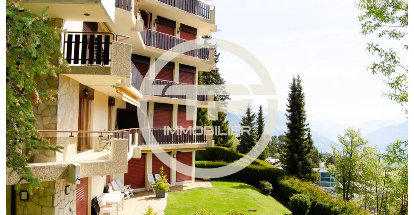 Magnificent 5.5-room apartment, Ski-In - Ski-Out, at the foot of the Arnouva-Signal ski lifts - Photo 1 of 12