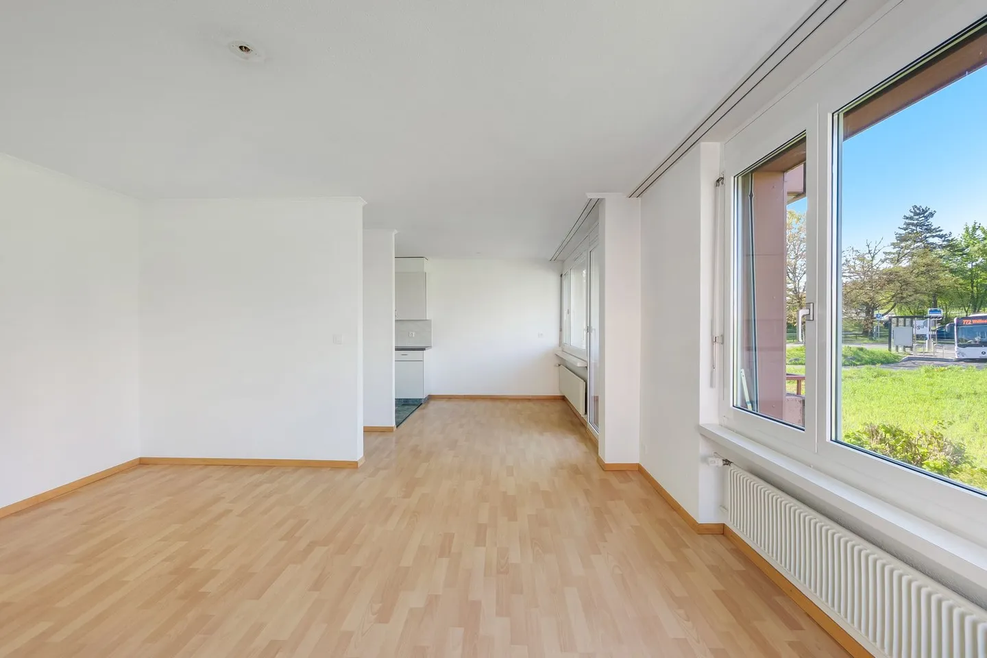 Helle 4.5-Zimmer Wohnung mit Blick ins Grüne - Photo 3 of 11
