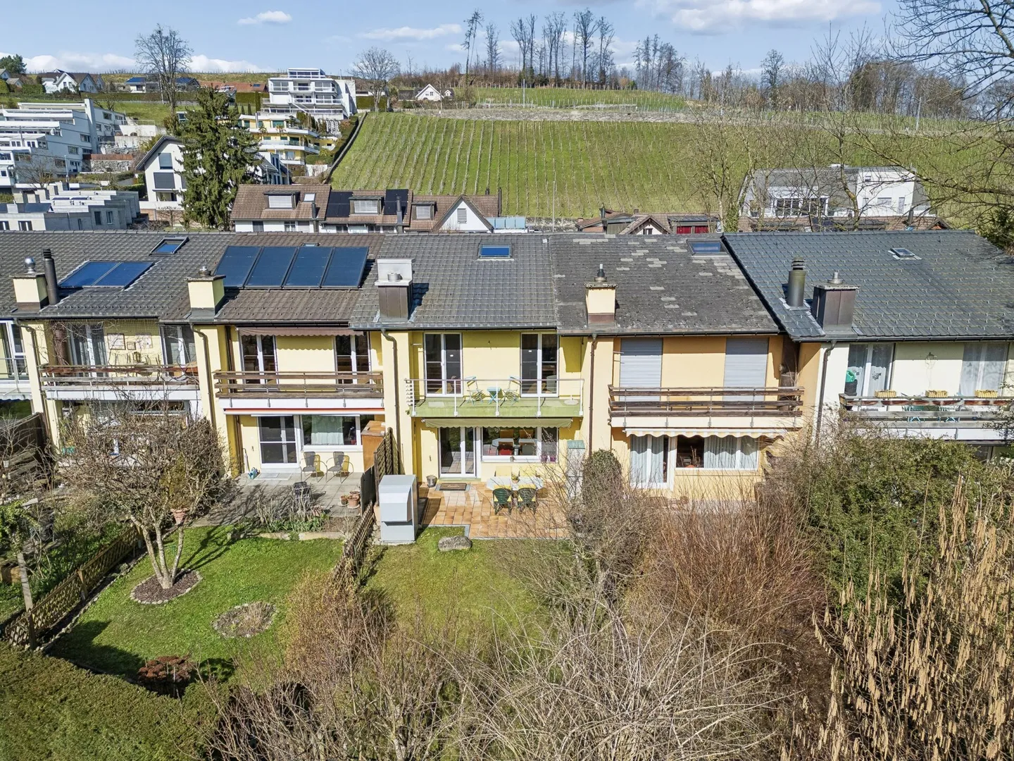 Charmantes Reihenmittelhaus mit Garten - Foto 2 von 34