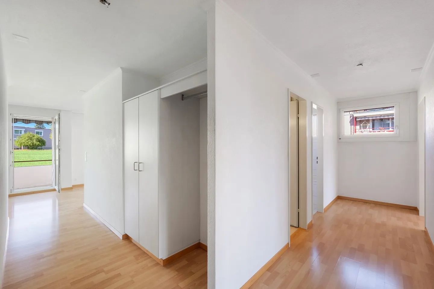 Helle 4.5-Zimmer Wohnung mit Blick ins Grüne - Photo 10 of 11