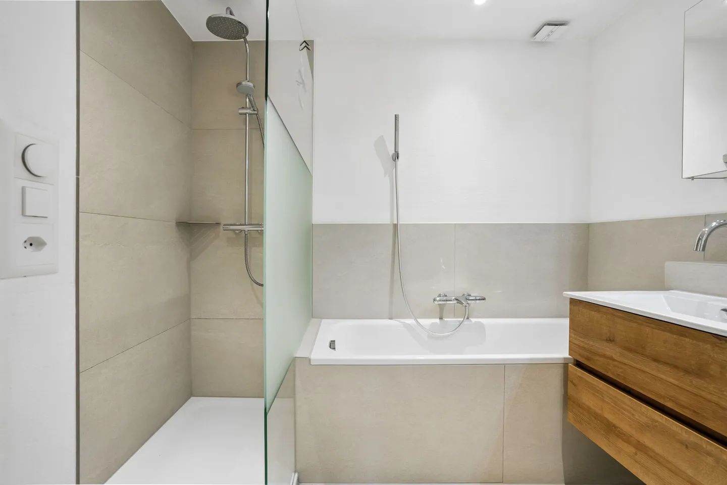 Charmantes Reihenmittelhaus mit Garten - Foto 23 von 34