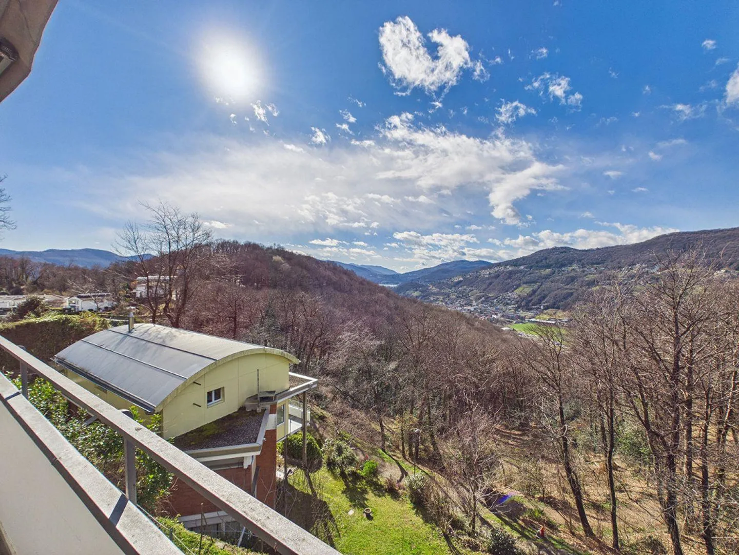 Panoramic Villa with Large Garden and Open View – Breganzona - Photo 10 of 27