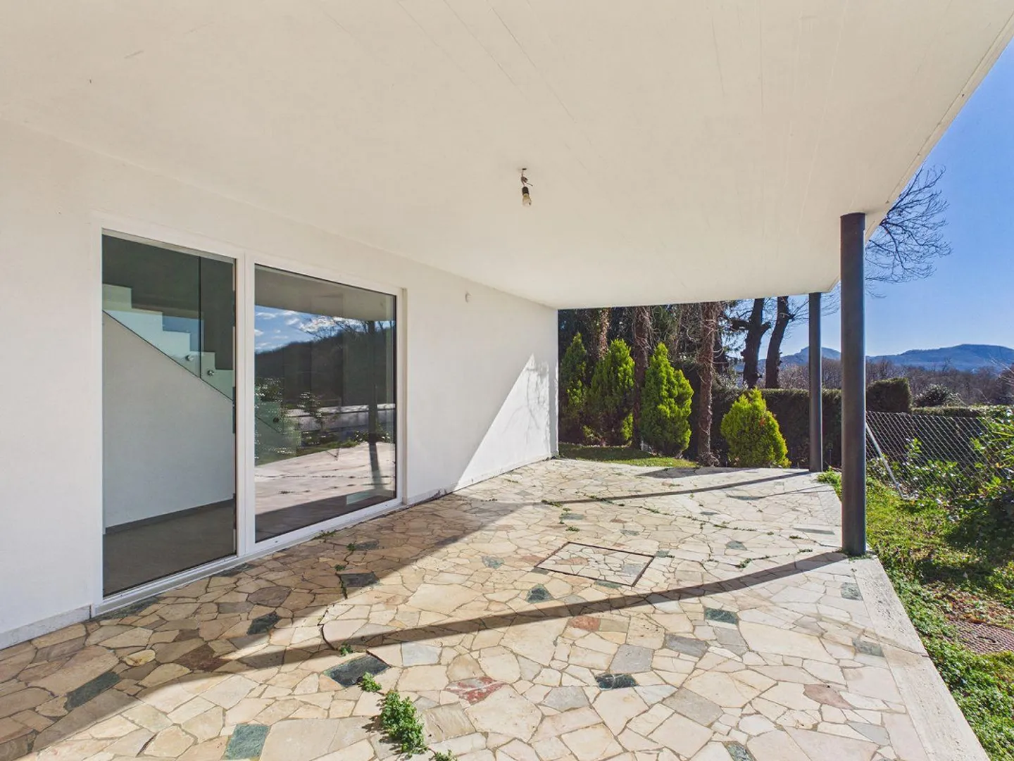 Panoramic Villa with Large Garden and Open View – Breganzona - Photo 27 of 27