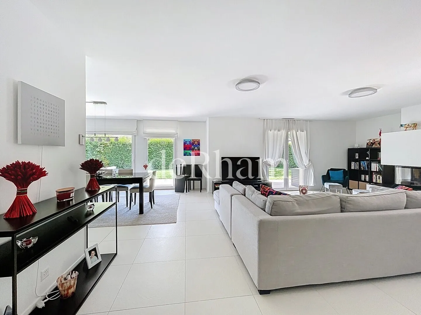 Spazioso appartamento di 5.5 locali con terrazzo e giardino privato - Foto 3 di 10