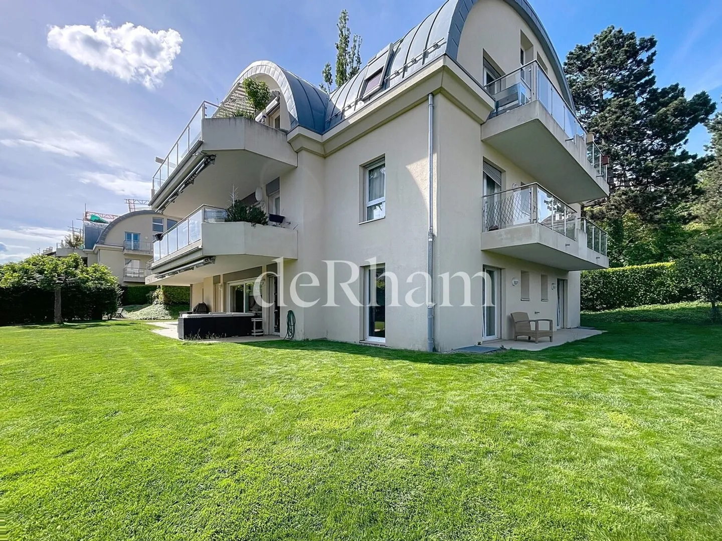 Spazioso appartamento di 5.5 locali con terrazzo e giardino privato - Foto 4 di 10