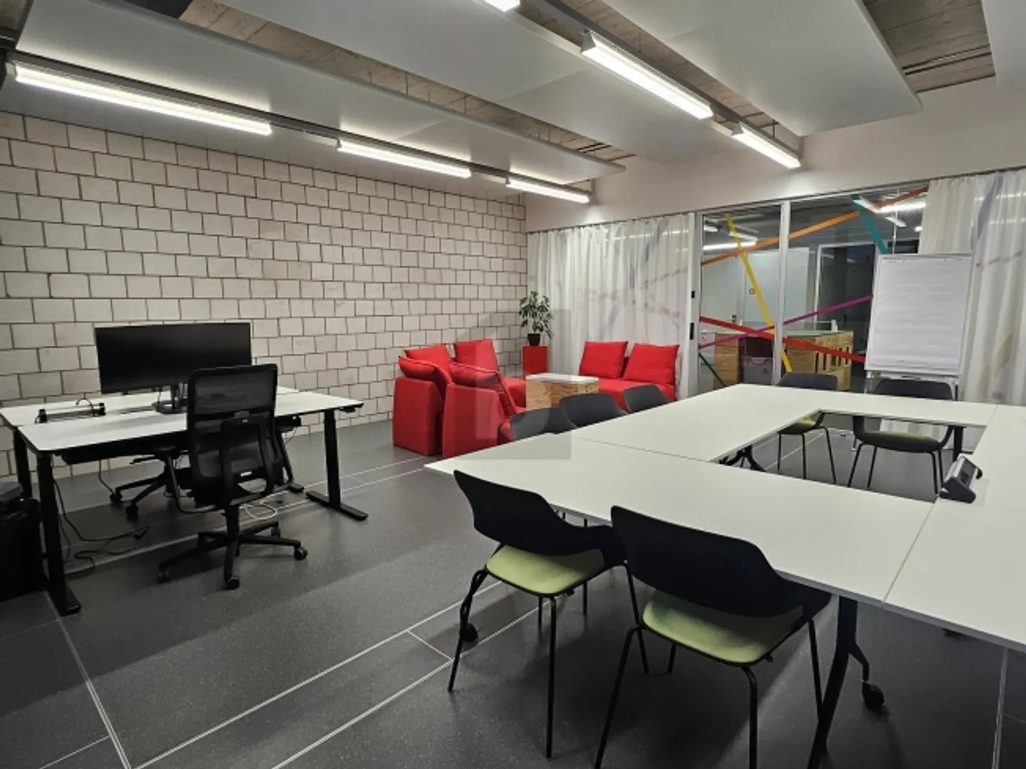 ORIENTATO AL FUTURO NEL QUARTIERE IN CRESCITA - Foto 3 di 6