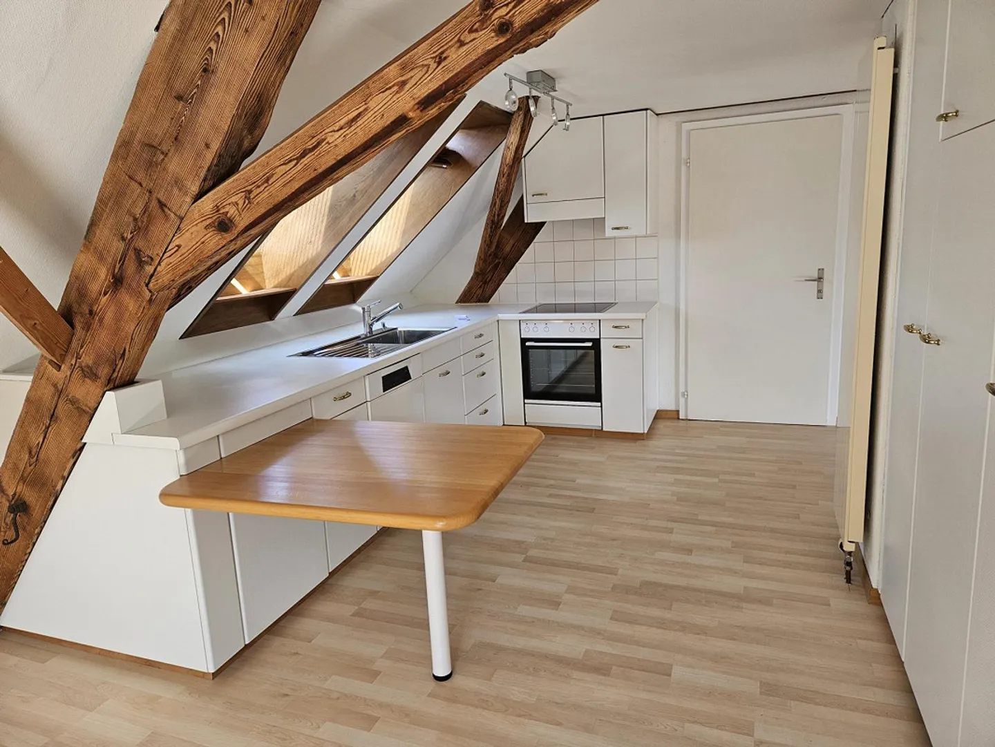 2.5 Room Attic Apartment for Rent by Arrangement - Photo 6 of 8