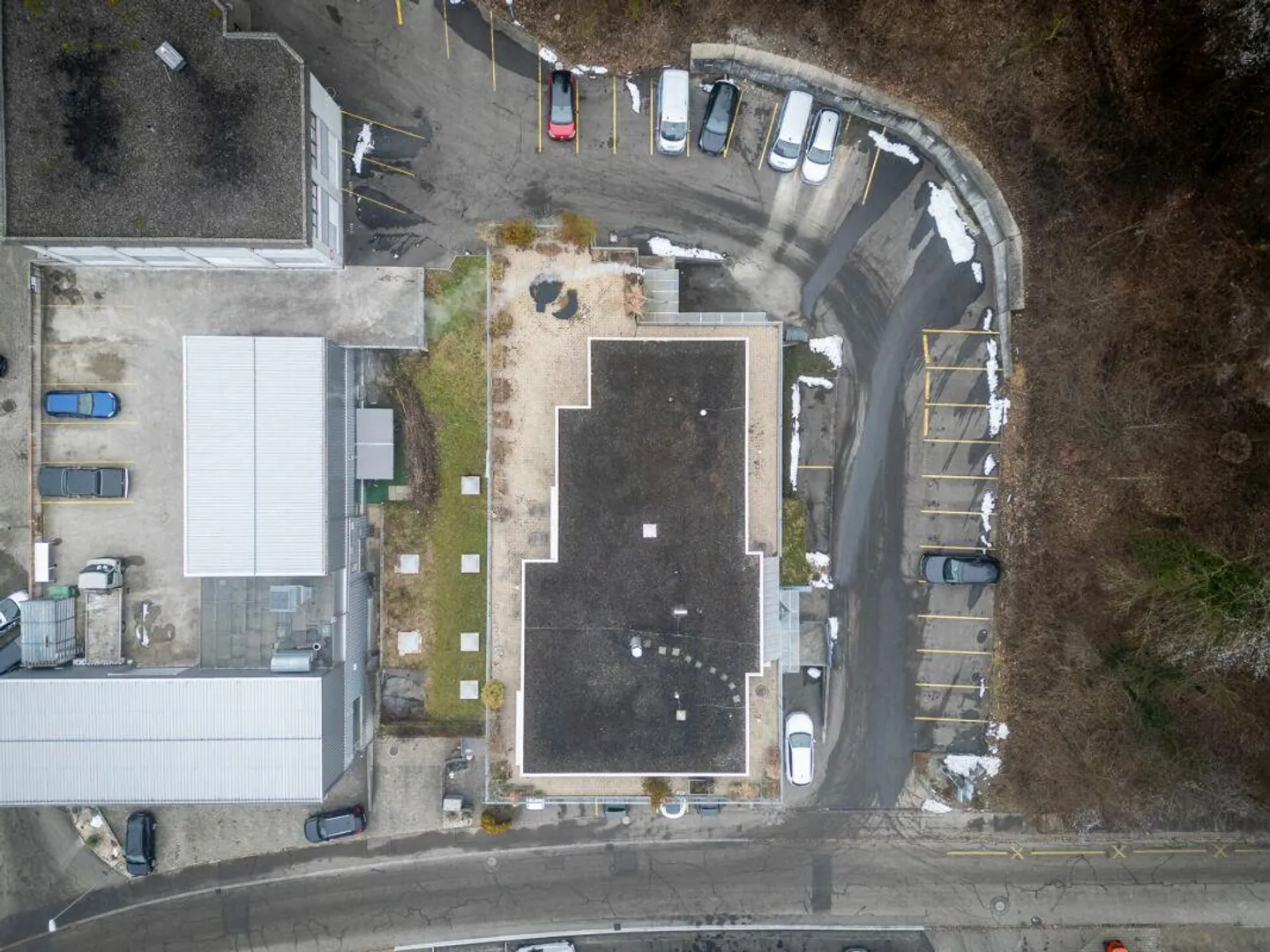 Espaces commerciaux polyvalents - Bureau et espace de stockage - Photo 12 sur 12