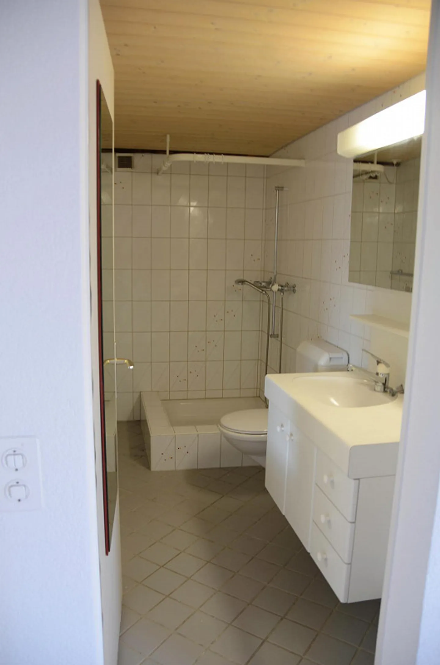 2.5 Room Attic Apartment for Rent by Arrangement - Photo 8 of 8