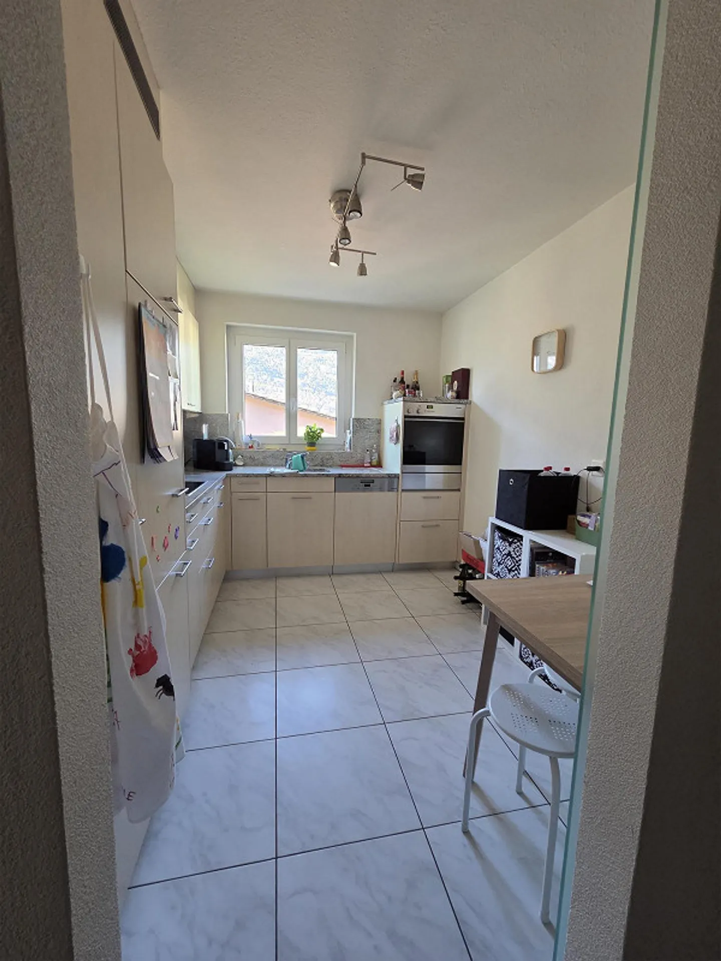 Freshly renovated 3.5 room apartment for rent - Photo 3 of 8