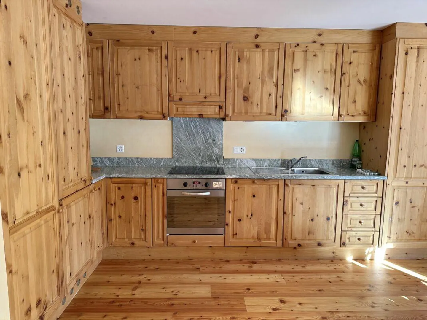 Grosszügige 3.5 Zimmerwohnung im Herzen Malojas - Foto 3 von 9