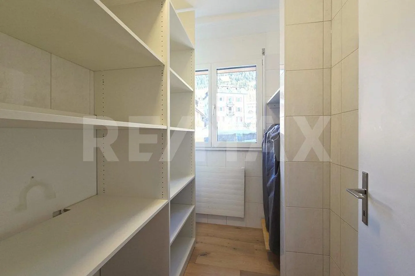 Appartement 2,5 pièces confortable avec balcon au centre - calme, ensoleillé et... - Photo 11 sur 13