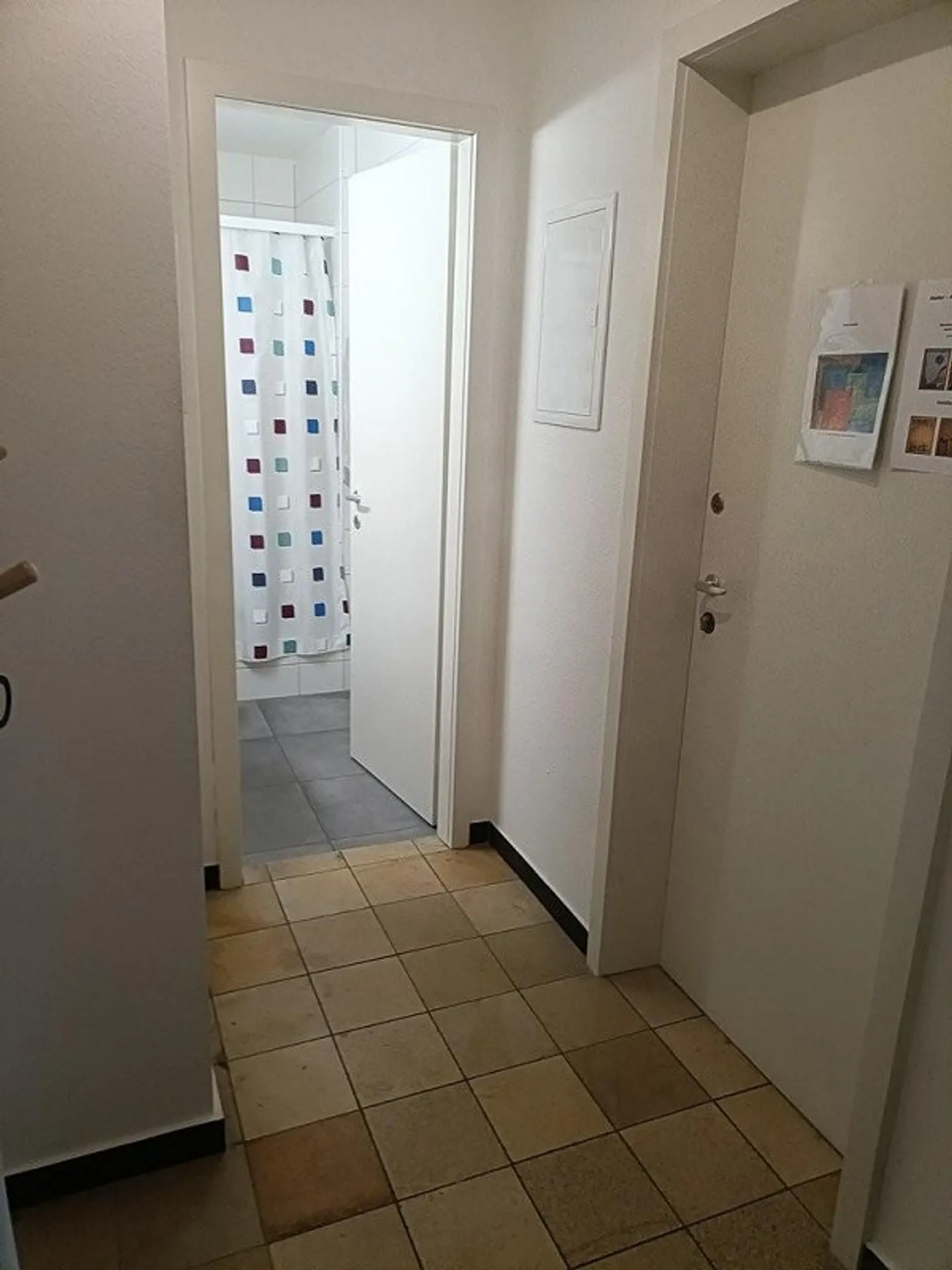 Bright hobby room with balcony on the 5th floor - no living opportunity - Photo 5 of 5
