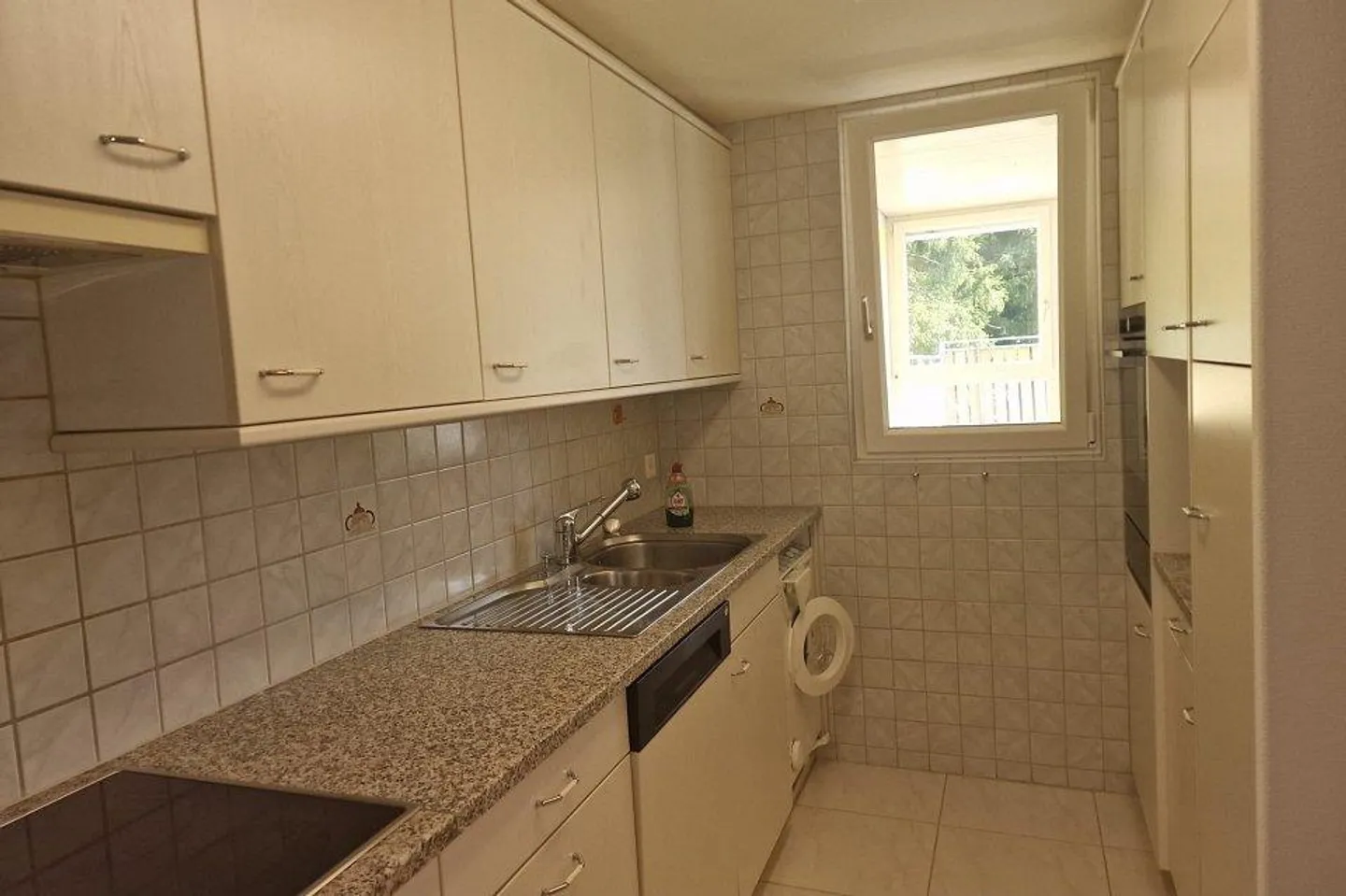 Appartement spacieux de 3½ pièces avec jardin d'hiver et terrasse de 21 m² - Photo 4 sur 6