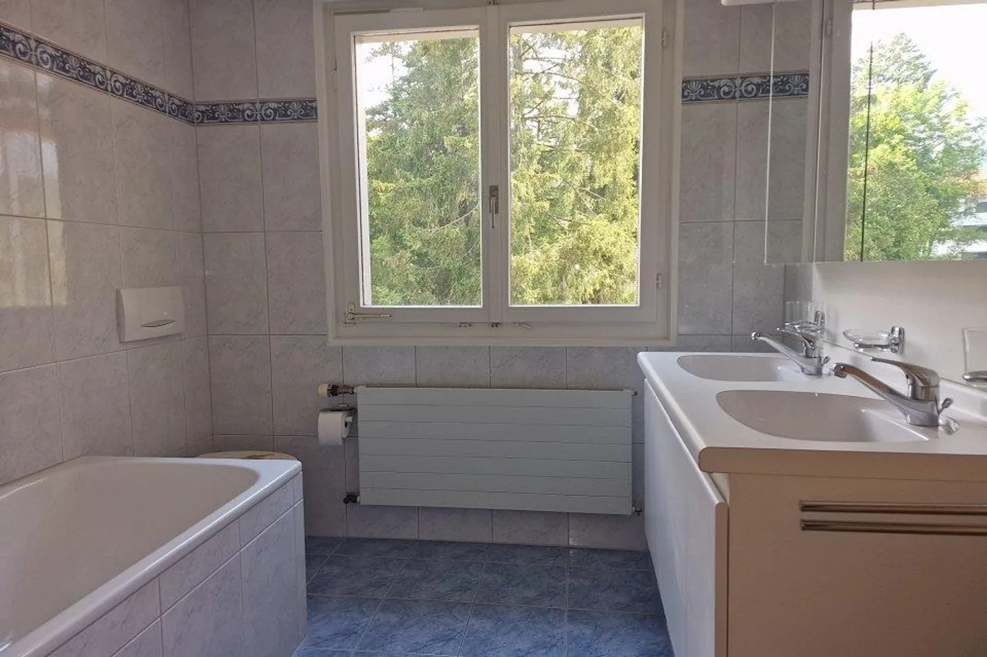 Appartement spacieux de 3½ pièces avec jardin d'hiver et terrasse de 21 m² - Photo 6 sur 6