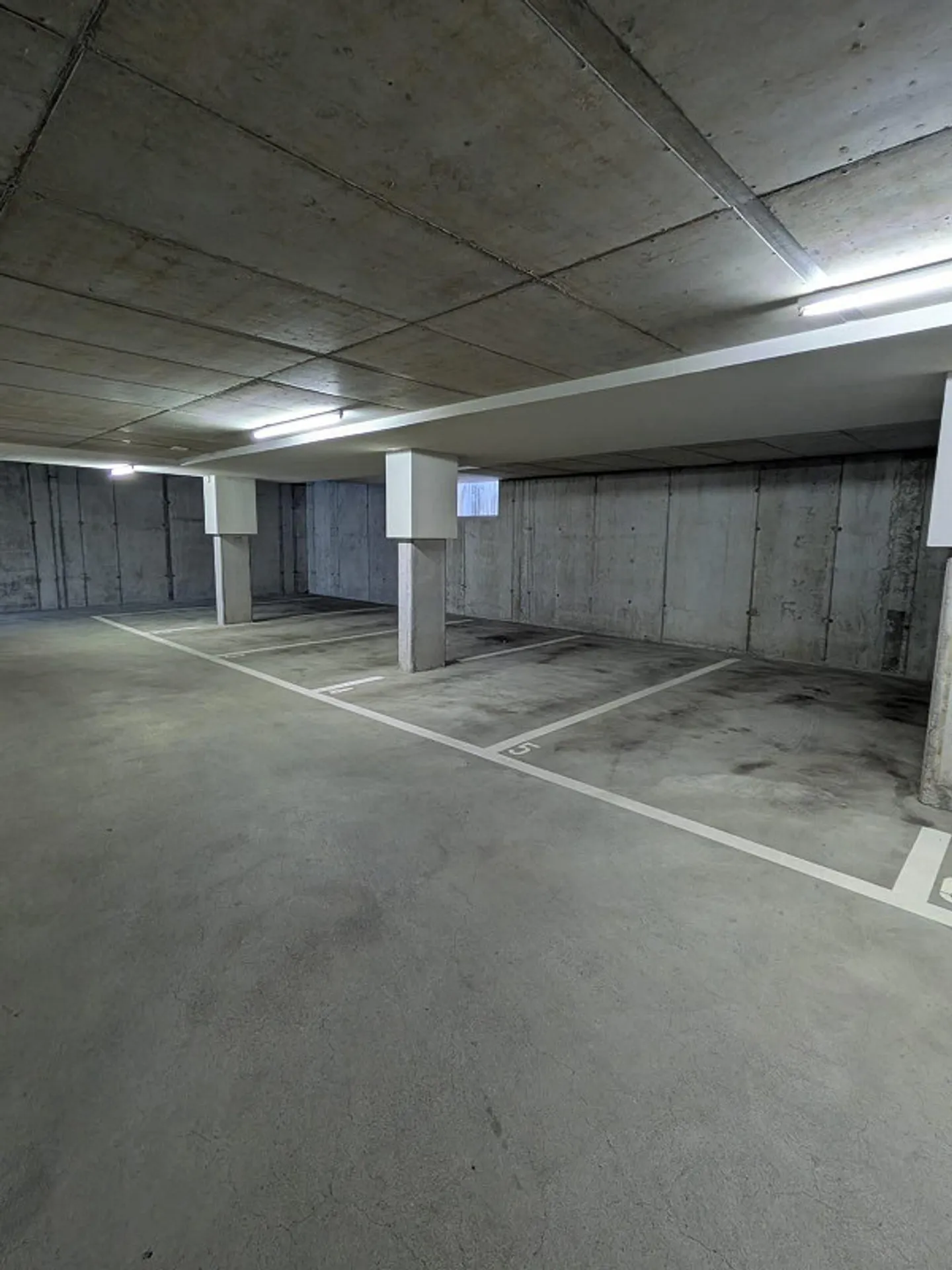 Parking space for rent in Amriswil near the train station - Photo 3 of 3