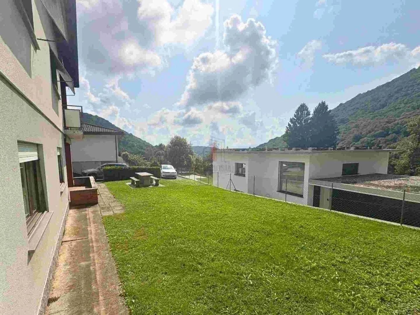 In the beautiful Capriasca surrounded by greenery - Photo 8 of 11