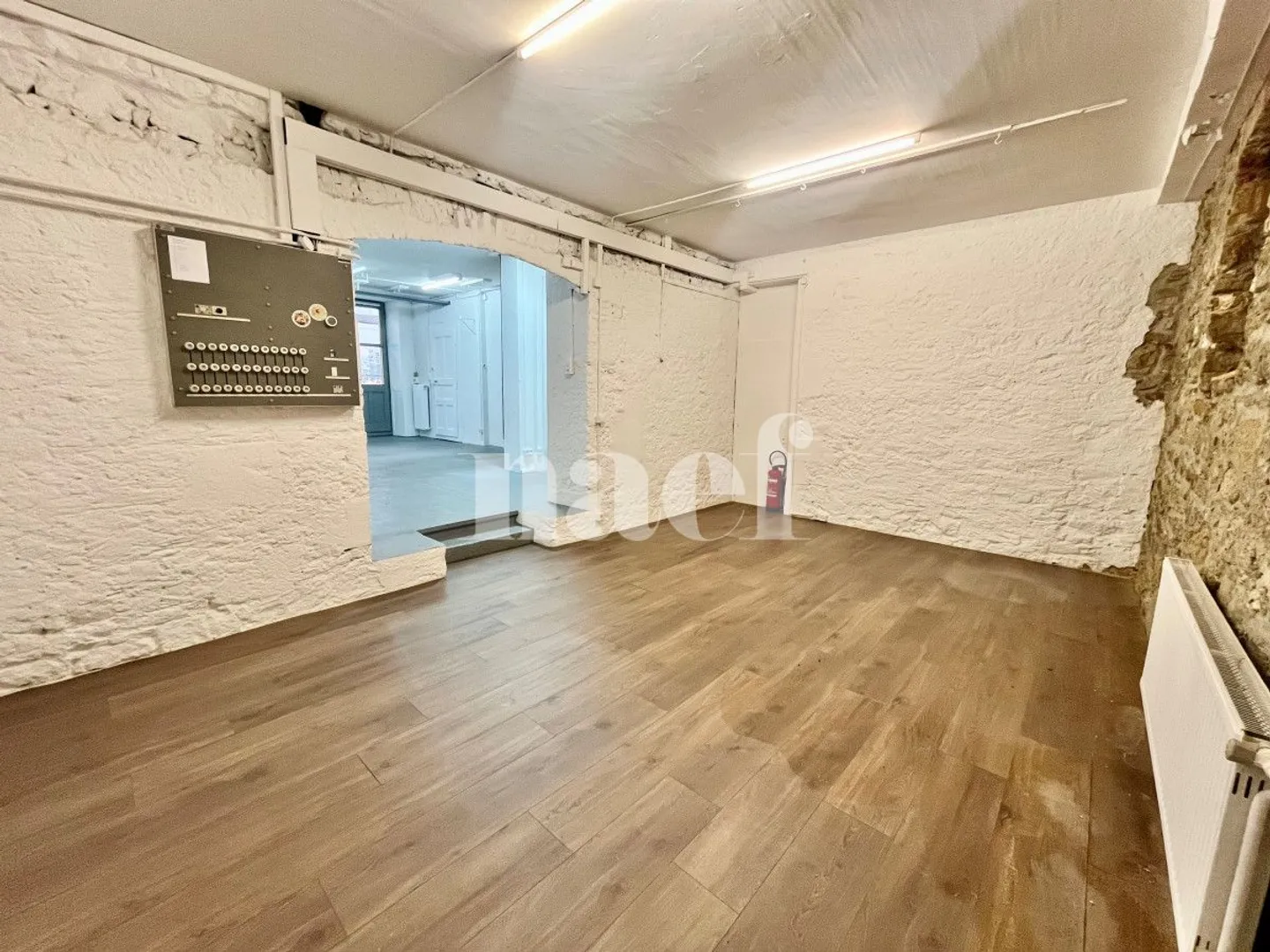 Neue Miete - Gewerbefläche/showroom mit 73 m2 Schaufenster - Foto 6 von 10