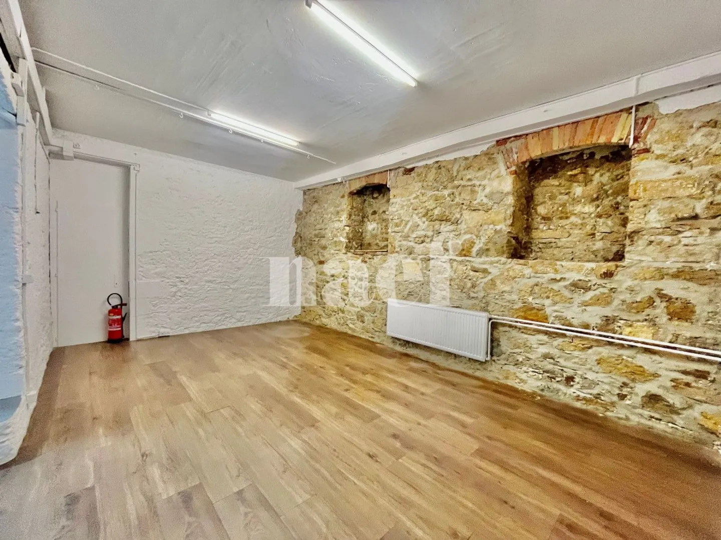 Neue Miete - Gewerbefläche/showroom mit 73 m2 Schaufenster - Foto 7 von 10