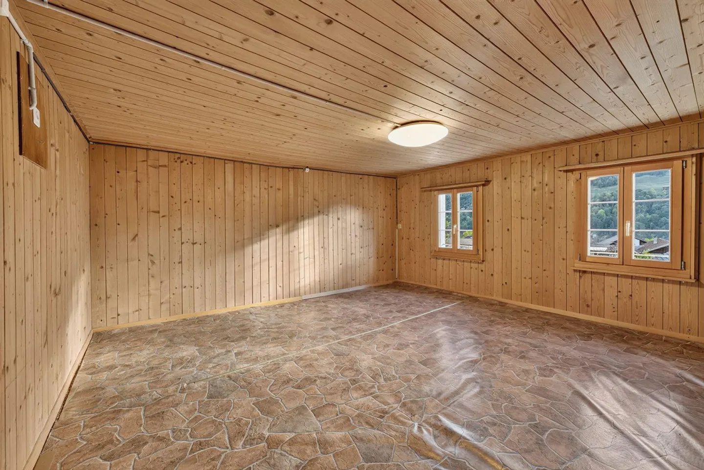 Charming Strickbau Single Family Home with Conservatory in Prättigau - Photo 5 of 13