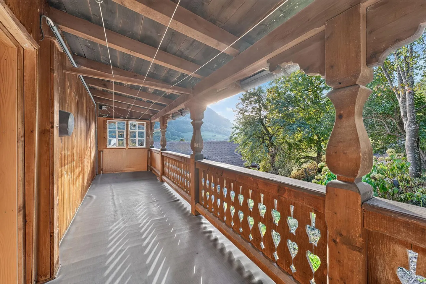 Charming Strickbau Single Family Home with Conservatory in Prättigau - Photo 8 of 13