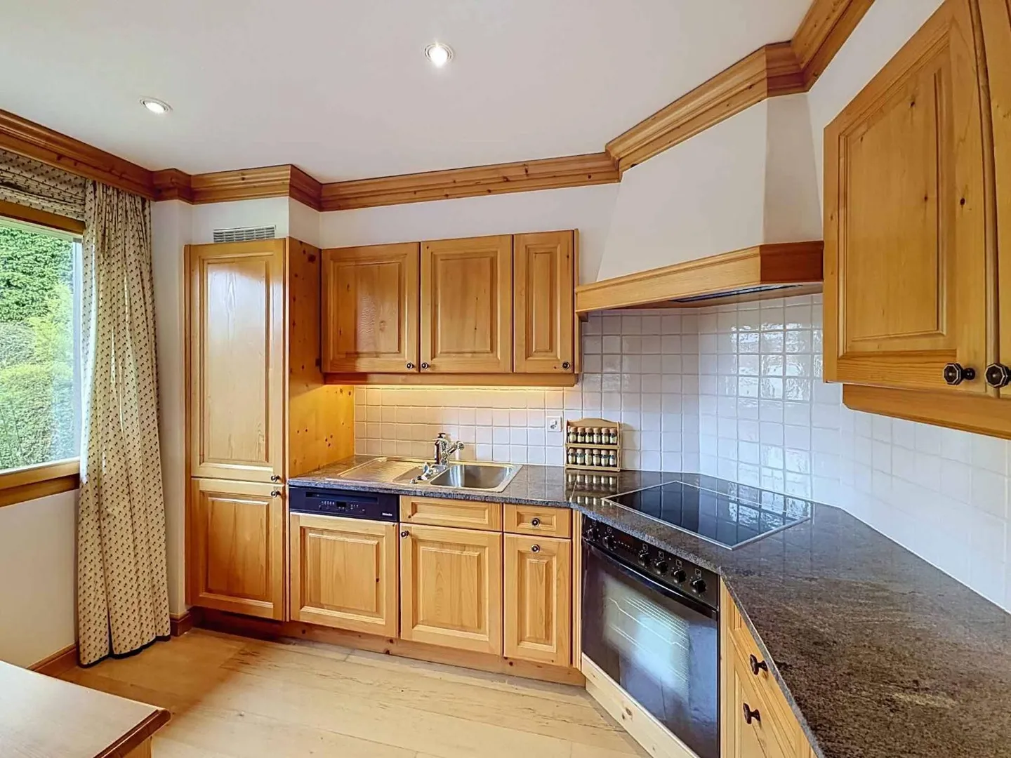 Plans Mayens - Charmant appartement de 3,5 pièces dans un calme absolu - Photo 7 sur 13