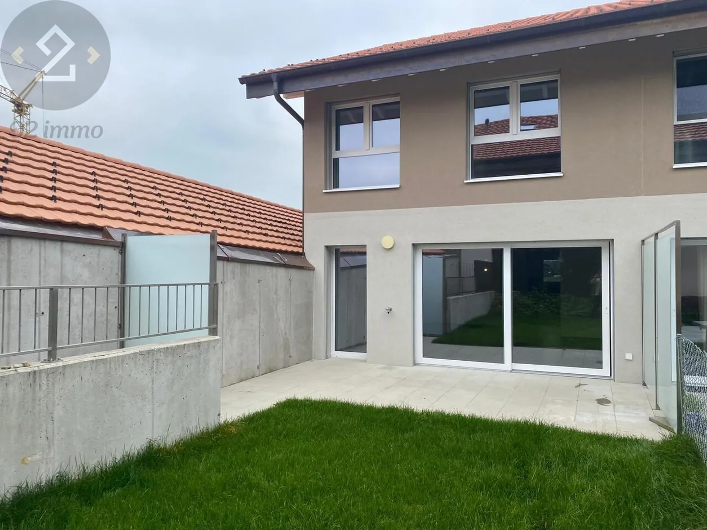 Disponible de suite : villa 5,5 pièces à 5 min de Romont - Photo 2 sur 11