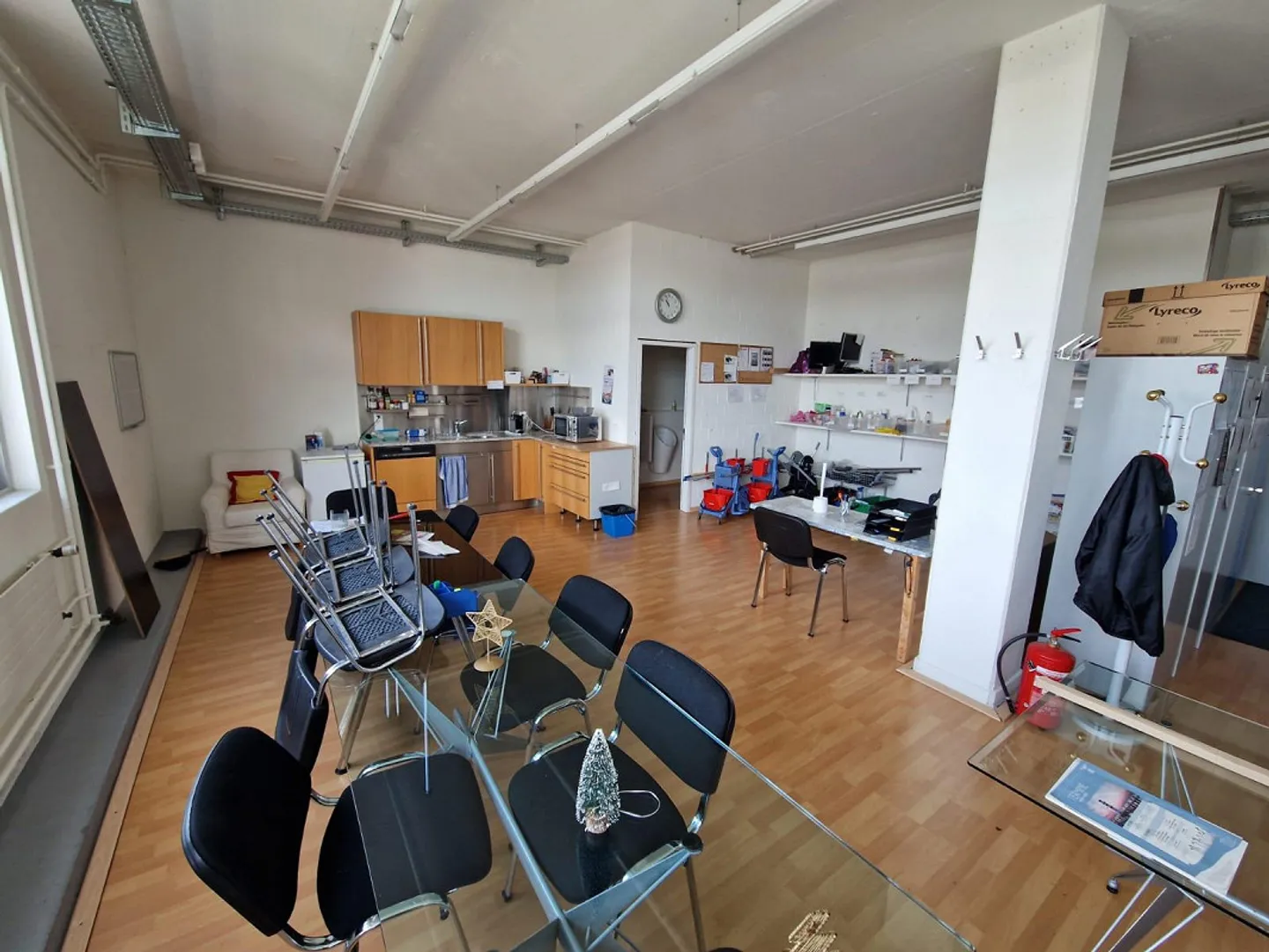 Locale di produzione/officina/ufficio/magazzino (Multifabrik) in posizione privilegiata! - Foto 2 di 6