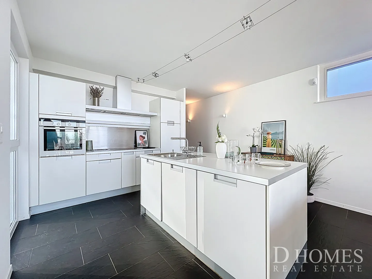 Charming Villa / Apartment in Lutry - Lake View - Family Neighborhood - Photo 4 of 11