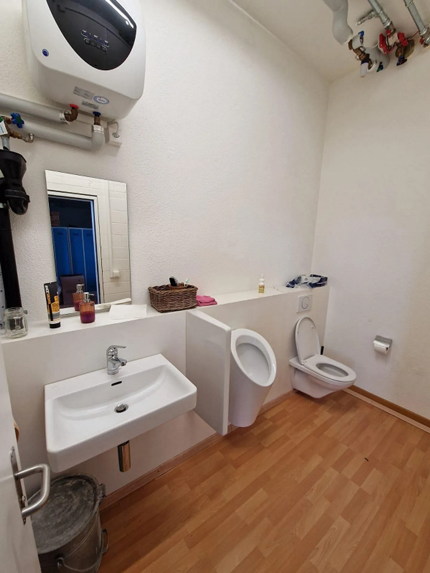 Locale di produzione/officina/ufficio/magazzino (Multifabrik) in posizione privilegiata! - Foto 4 di 6