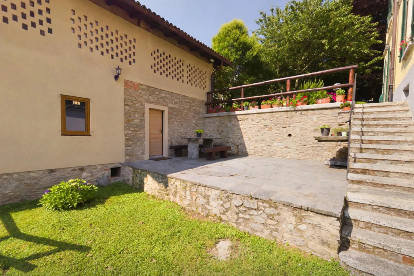 Résidence secondaire avec vue : rare villa tessinoise avec réserve foncière - Photo 4 sur 11