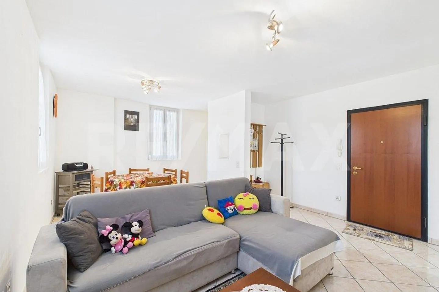 Bright 3 ½ Room Apartment in Genestrerio - Photo 10 of 13