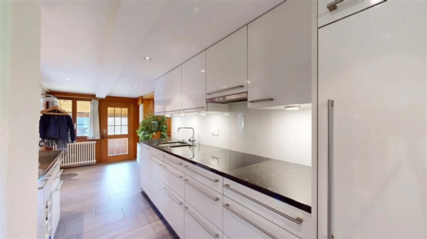 Maison bi-familiale avec jardin - Photo 6 sur 13