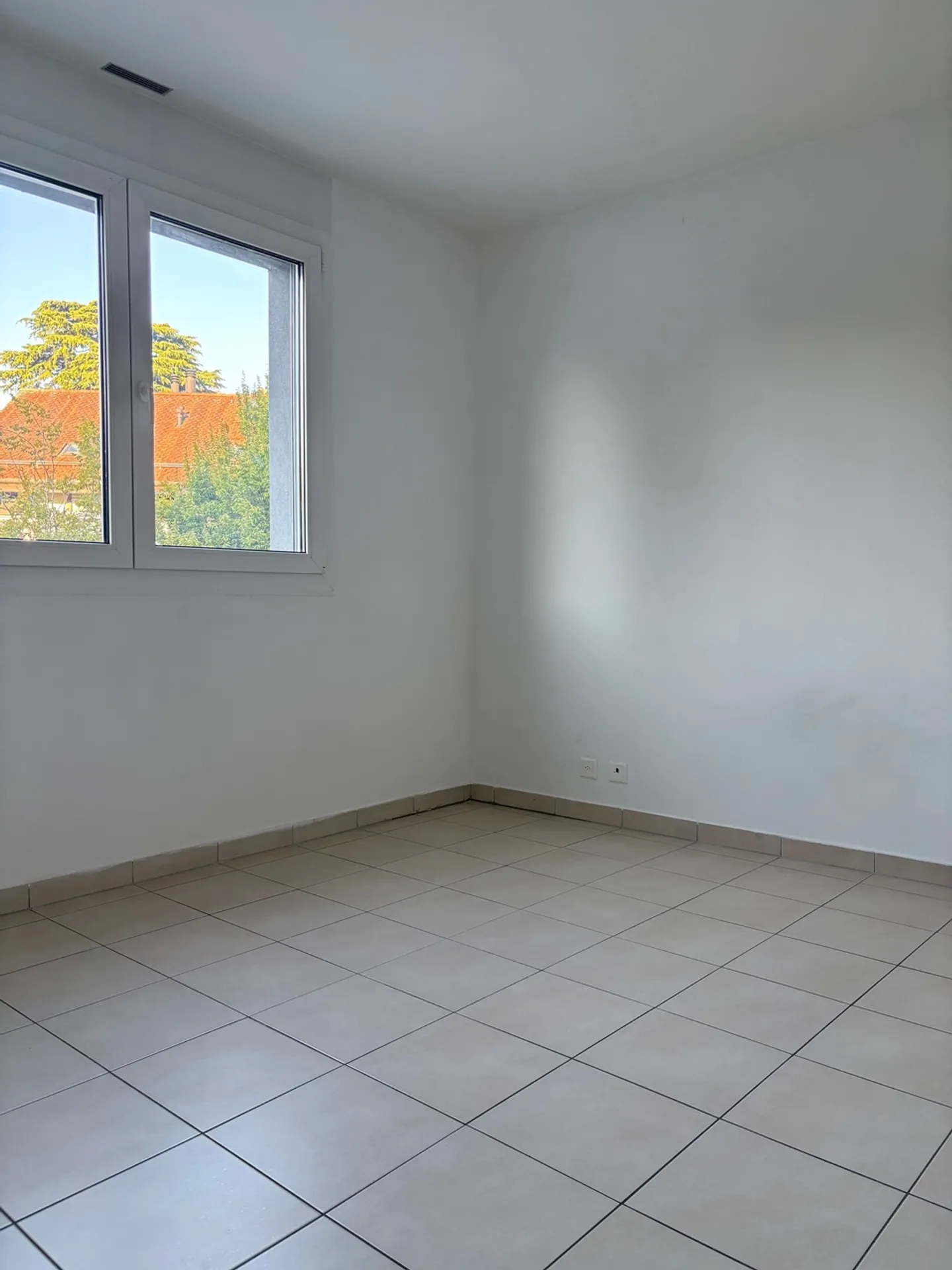 Geräumige 5-Zimmer – modernes Apartment mit Balkon, Versoix - Foto 5 von 7