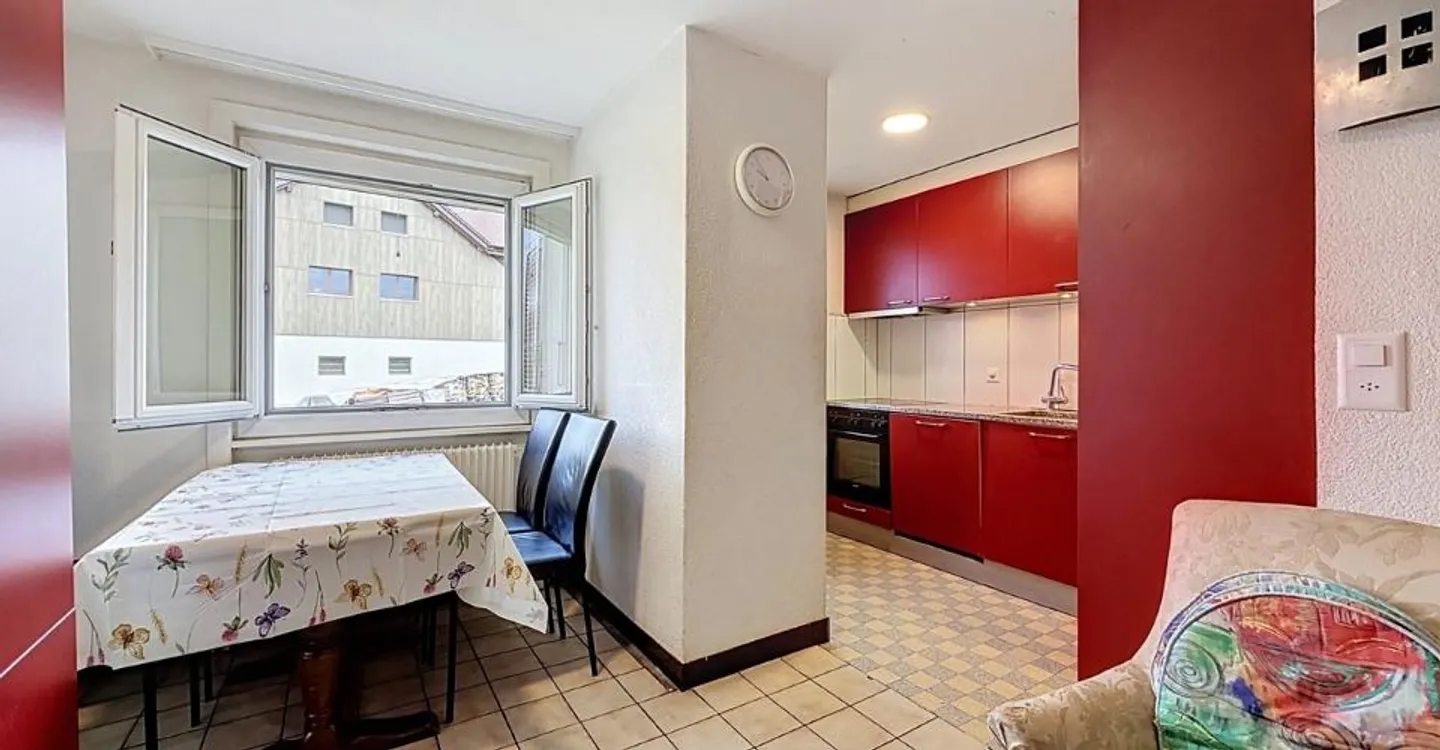 Charmante Renovierungsmöglichkeit - Foto 3 von 9