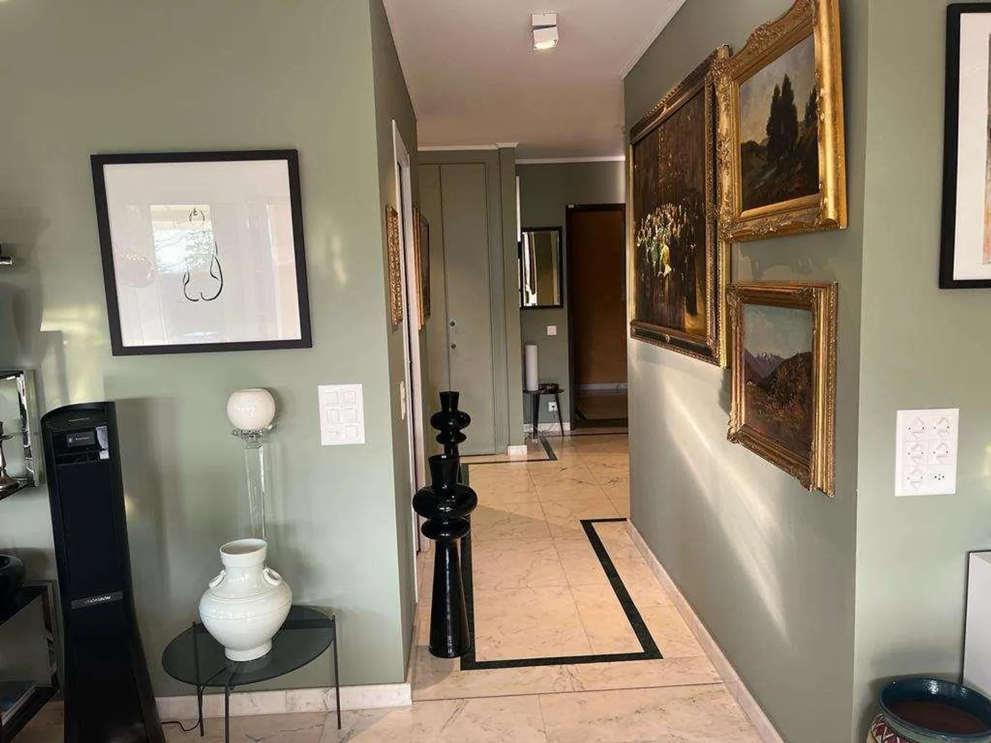 Moderno appartamento con giardino a Montagnola - Foto 2 di 13