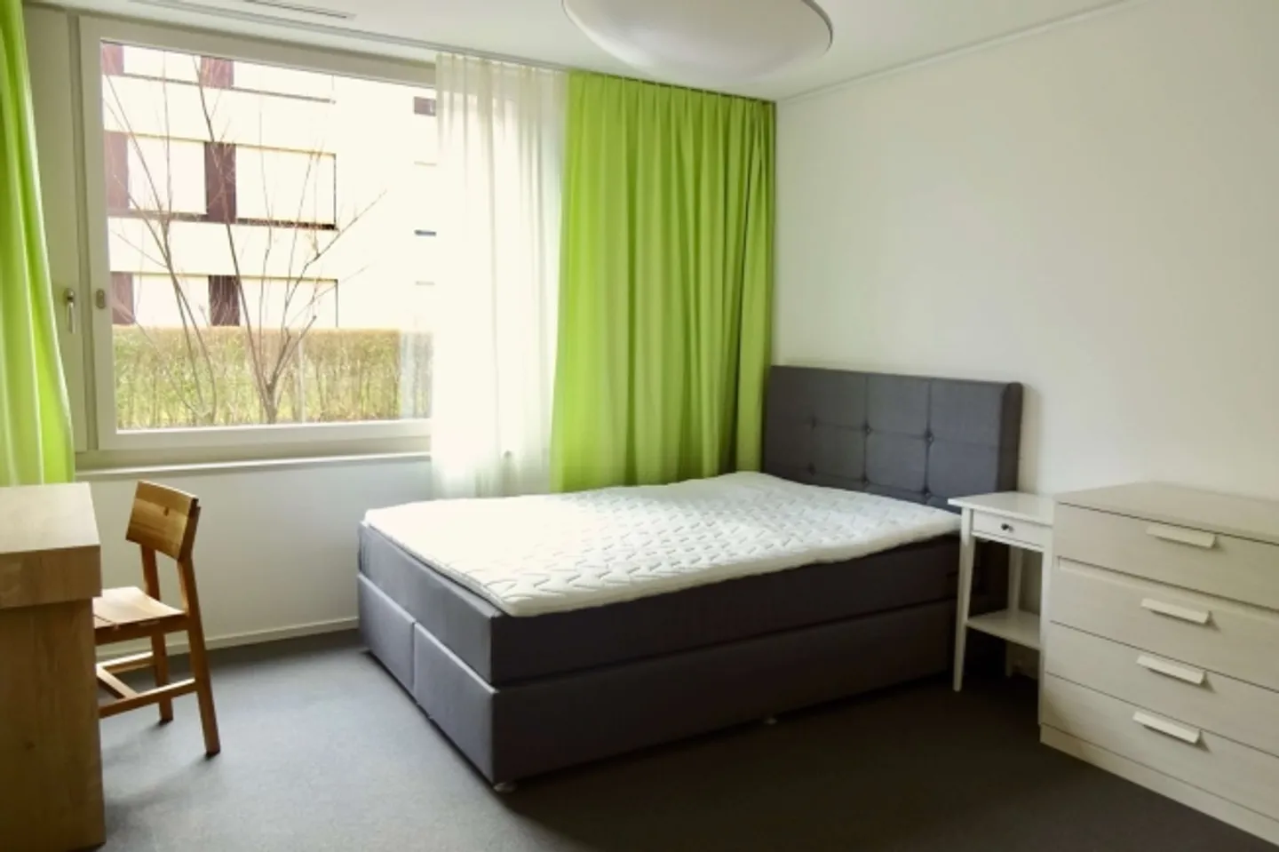 Chambre individuelle dans un appartement partagé dans un beau quartier - Photo 1 sur 10