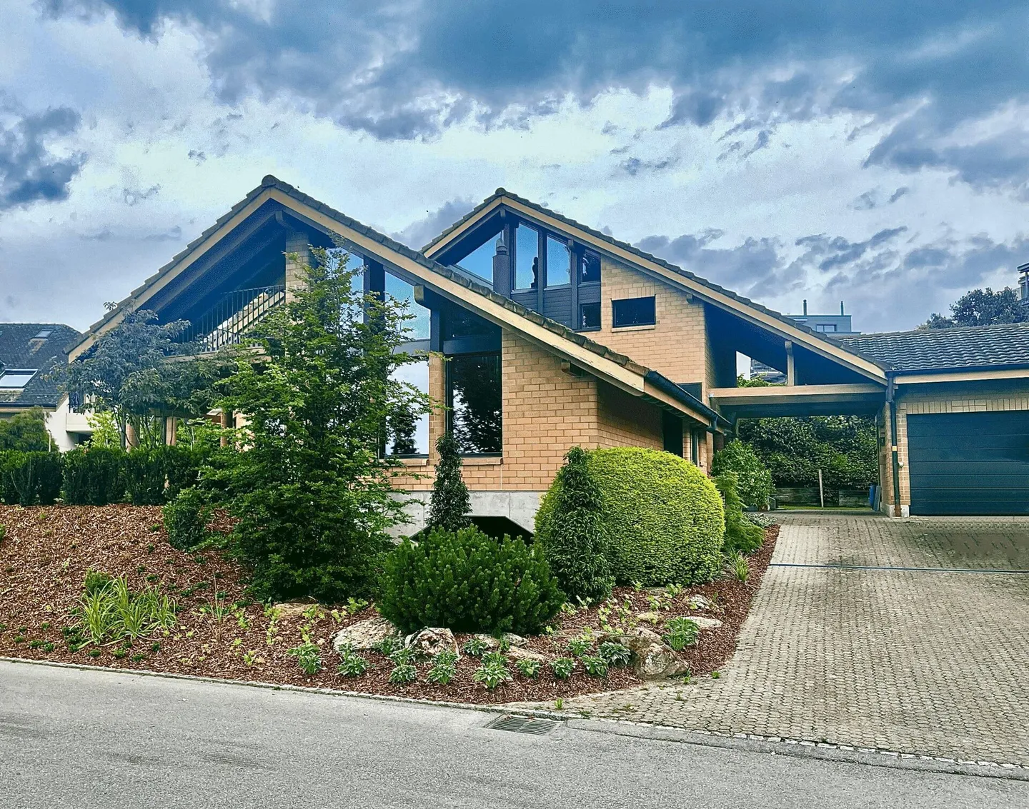 SEE HARMONIE Casa unifamiliare con vista sul lago e sulle montagne a Sursee - Foto 3 di 12