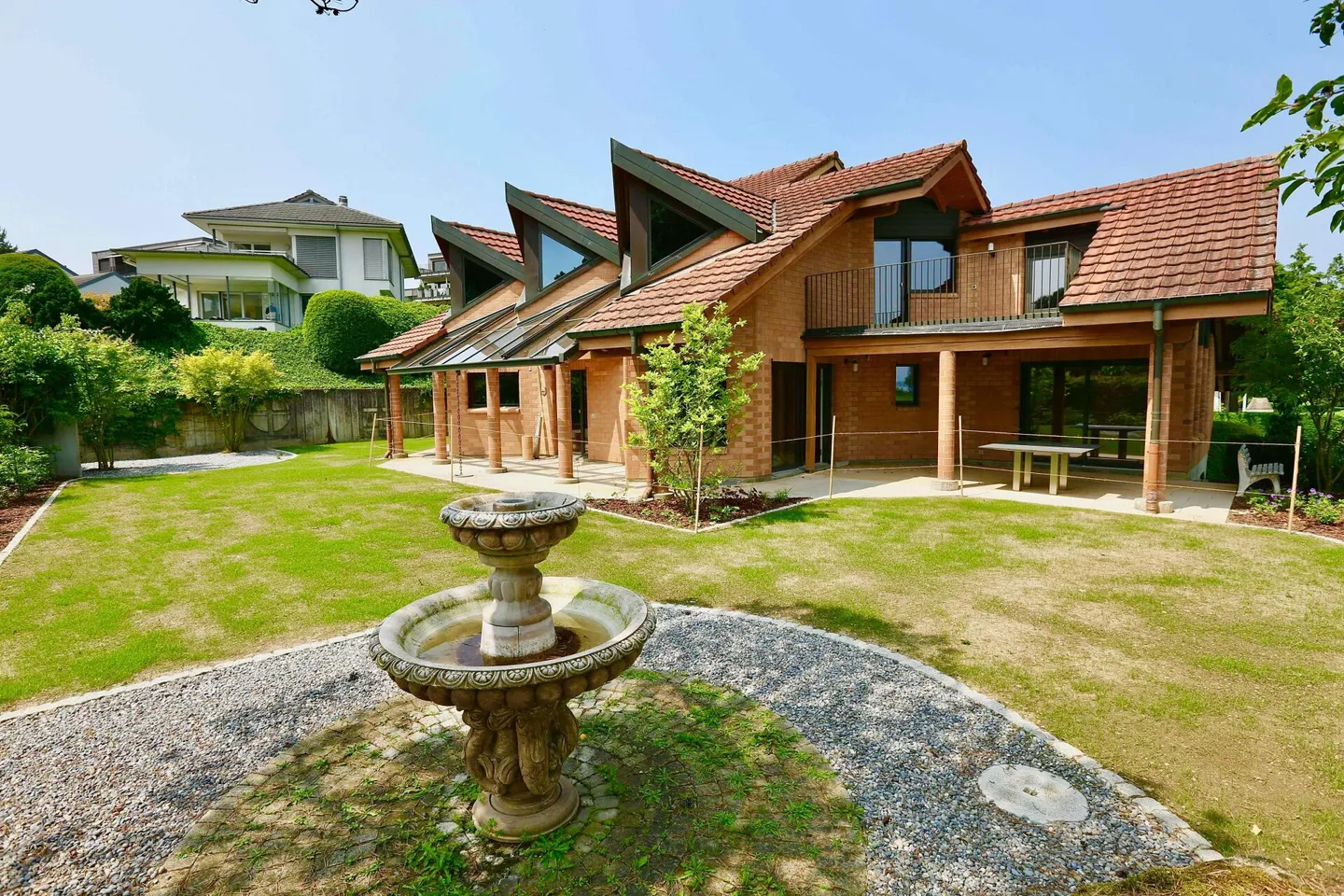 SEE HARMONIE Casa unifamiliare con vista sul lago e sulle montagne a Sursee - Foto 4 di 12