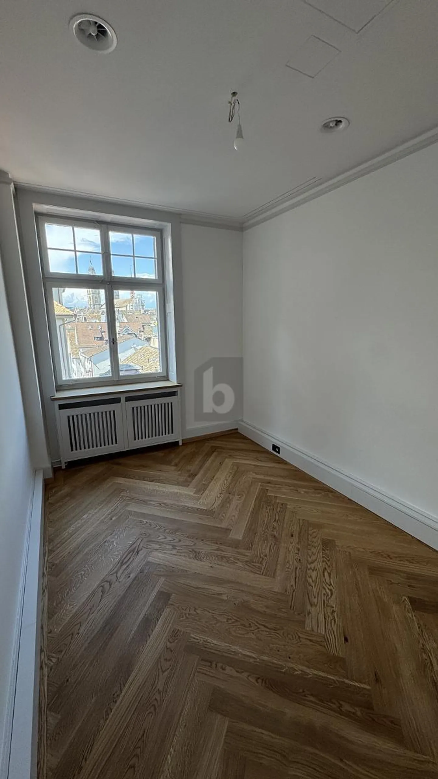 Ristrutturato con stile con vista sul lago - Foto 3 di 6