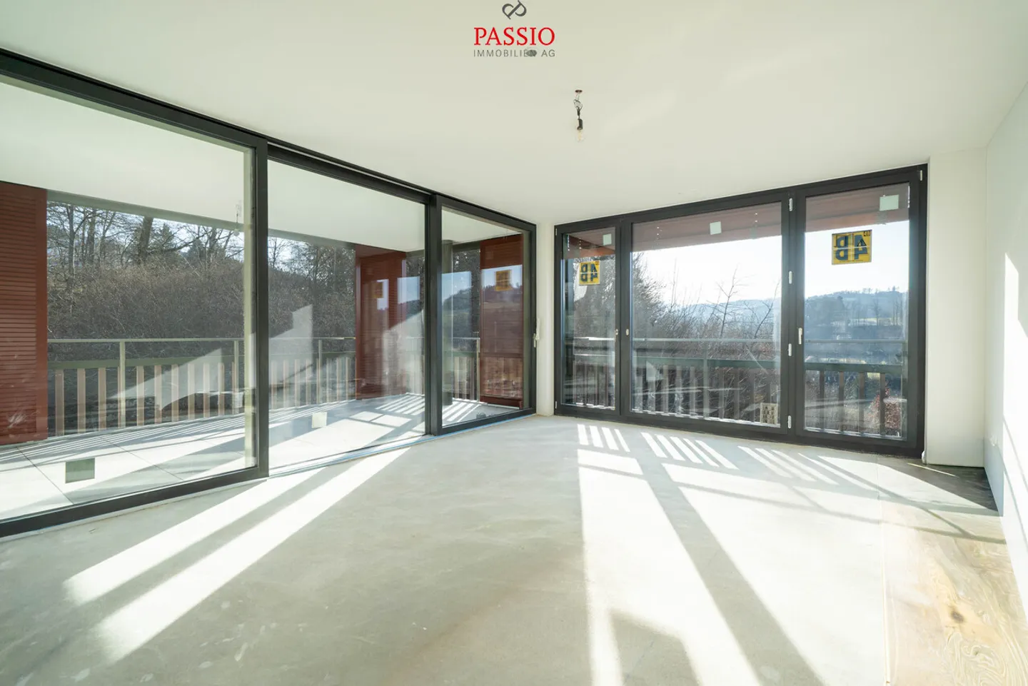Appartement neuf de 4,5 pièces baigné de lumière avec vue panoramique unique - Photo 2 sur 20