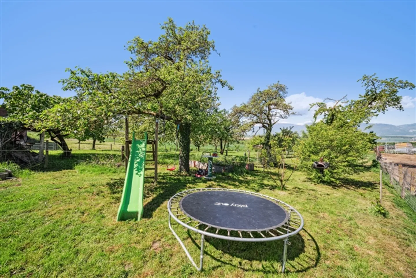 Charmantes Einfamilienhaus mit Garten - Foto 8 von 9