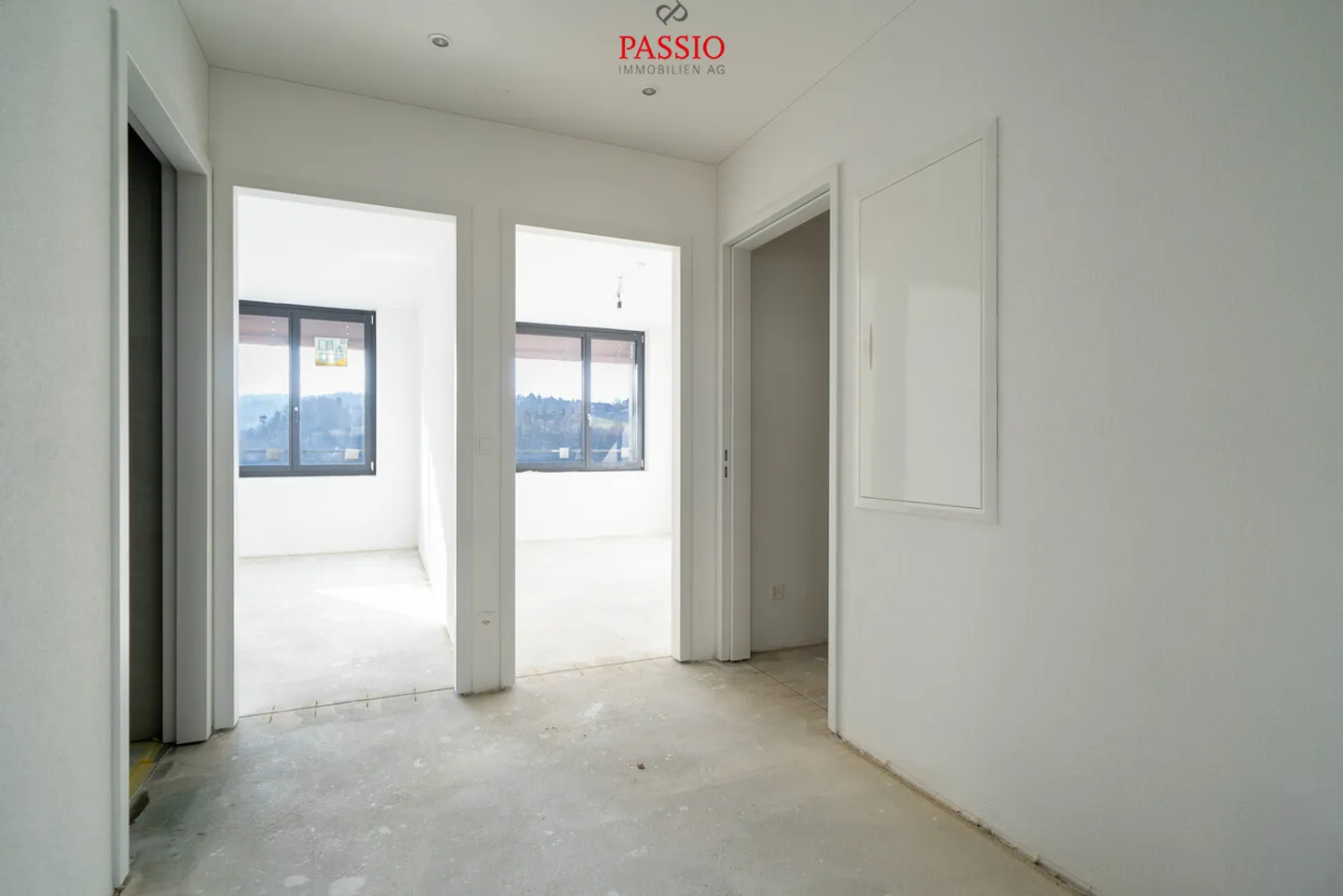 Appartement neuf de 4,5 pièces baigné de lumière avec vue panoramique unique - Photo 15 sur 20