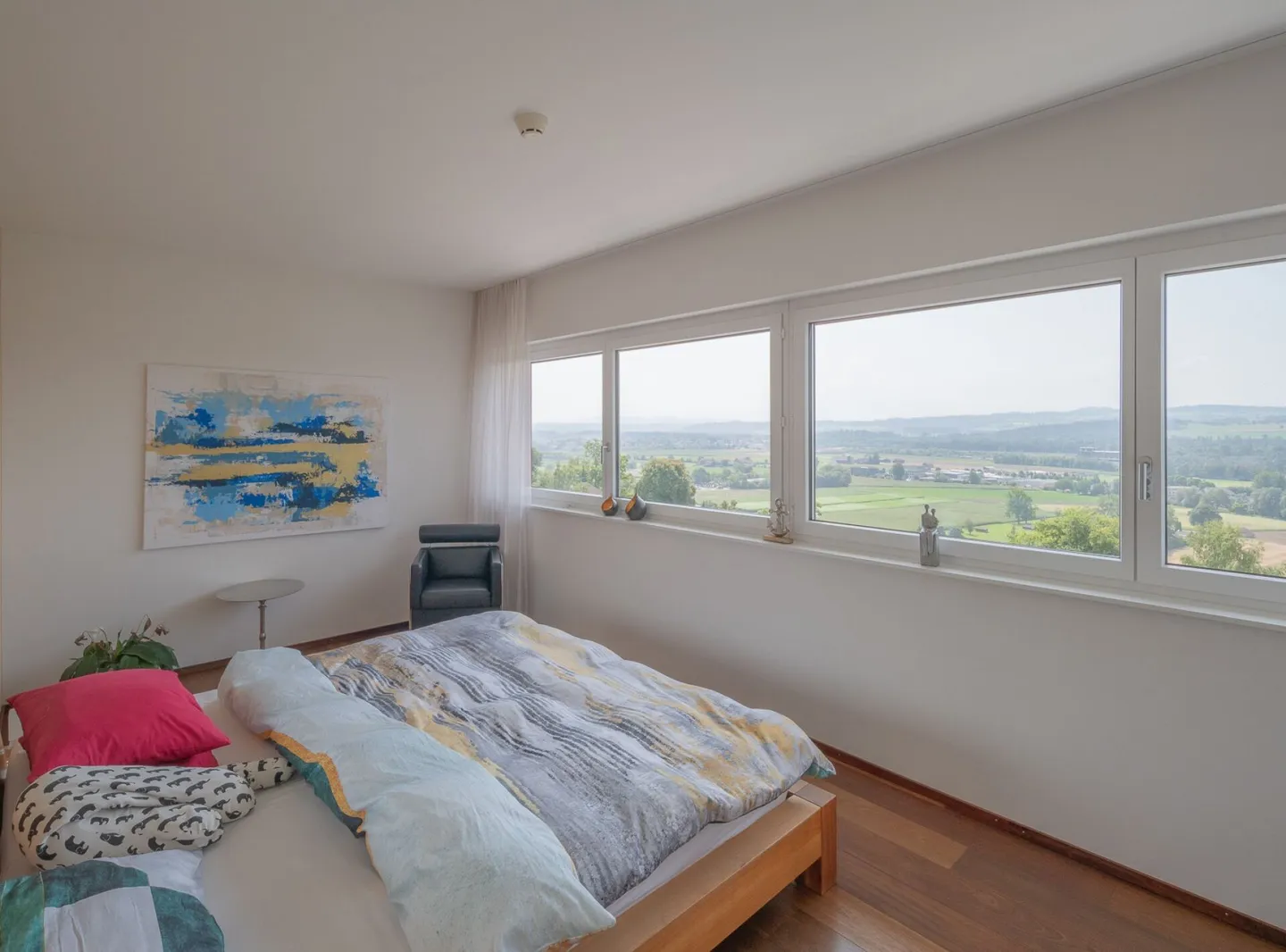 Moderne Villa mit unverbaubarem  180 Grad Blick in die Berge - Foto 9 von 11