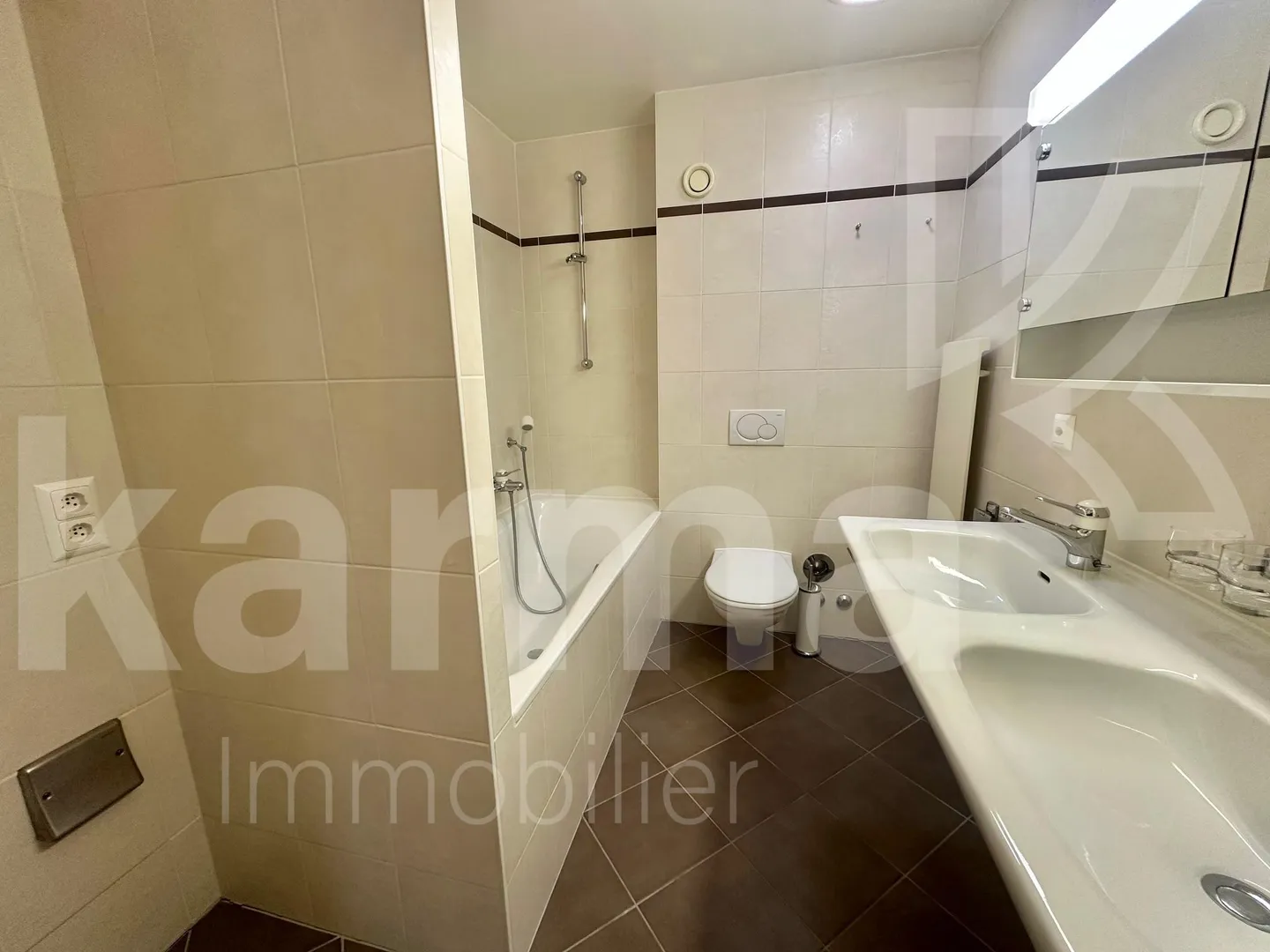 Exclusive - Penthouse Apartment with Lake and Alps View - Photo 7 of 15