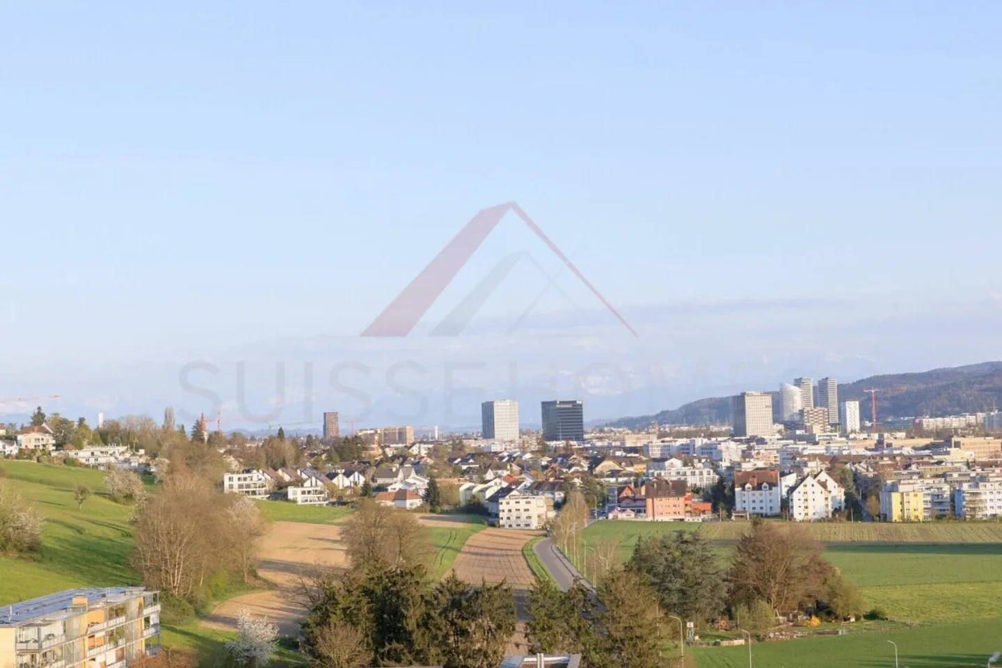 Komplett renovierte 5.5-Zimmer-Wohnung mit 126 m² Wohnfläche und 74 m² Balkon-/Terrassenfläche in Huttwil - Foto 6 di 18