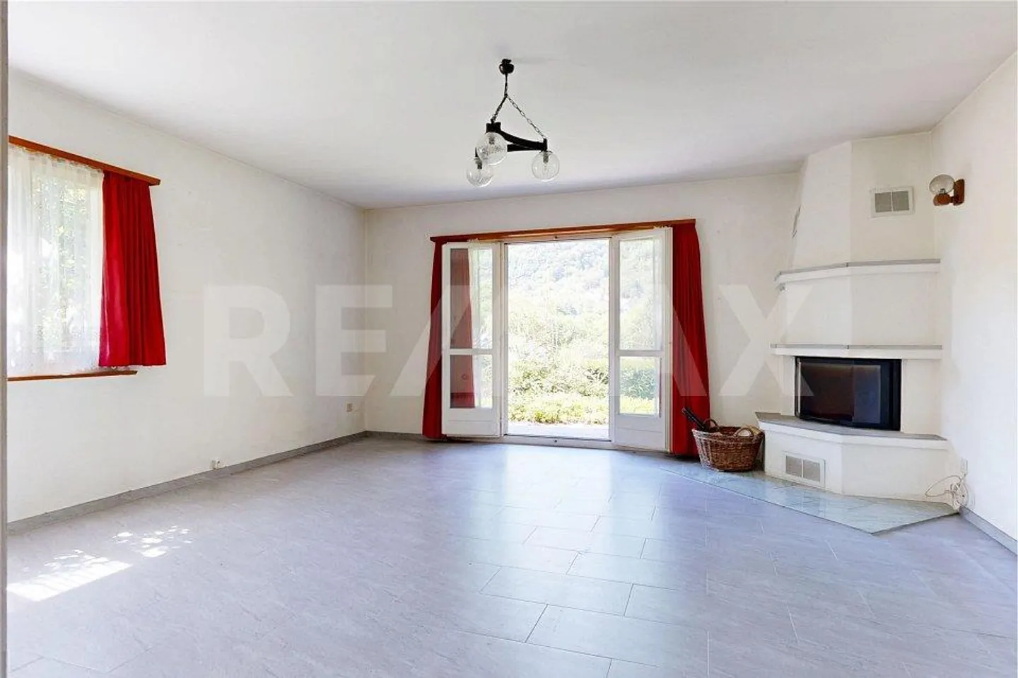 Detached house with garden in a quiet and sunny residential area - Photo 6 of 9