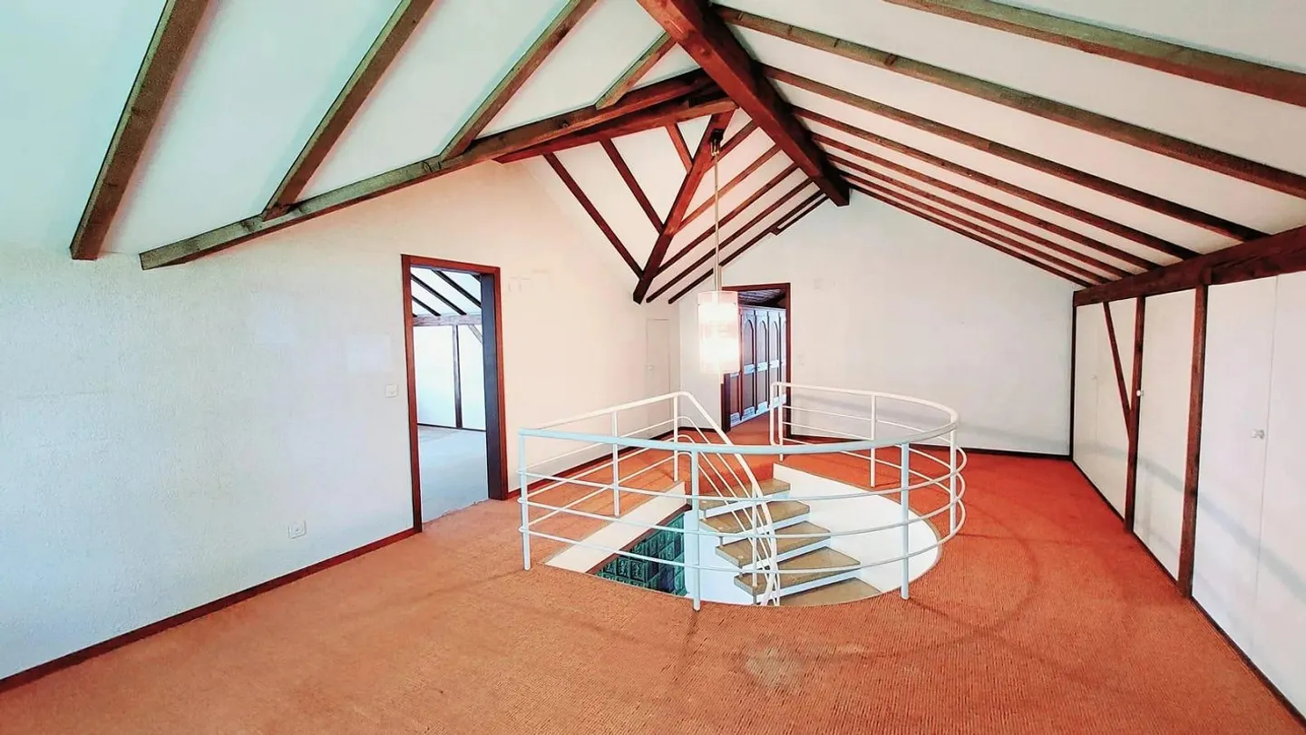 6.5-Room Villa with Large Plot for Sale in Ueberstorf - Photo 6 of 8
