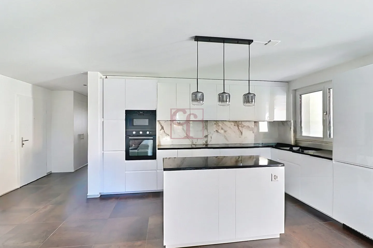 Charmant Appartement avec Jardin - Photo 3 sur 17