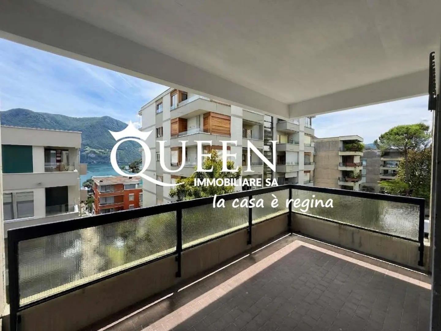 Lugano central : appartement spacieux et lumineux de 2,5 pièces avec vue partielle sur le lac - Photo 11 sur 13